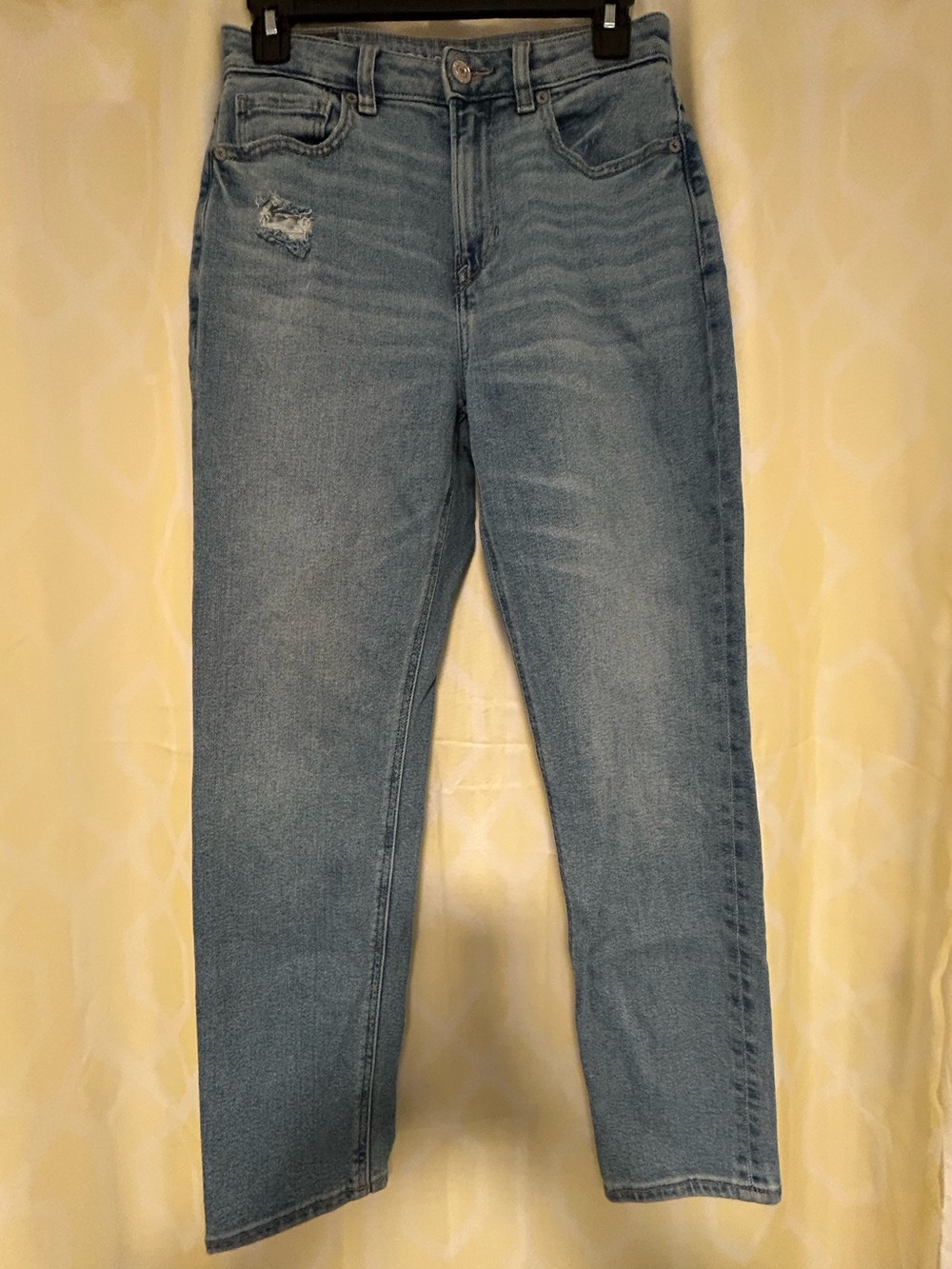 Mom jeans from American Eagle